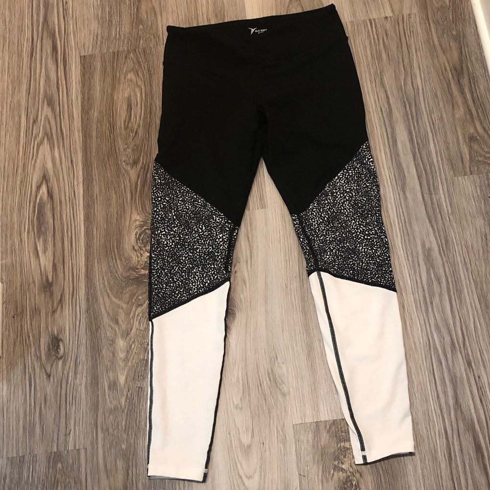 Active Leggings.